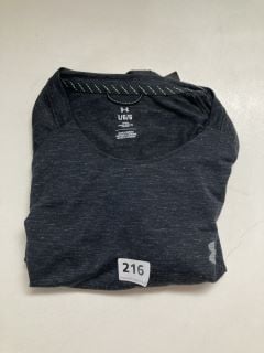 UNDER ARMOUR FITTED T-SHIRT SIZE:L