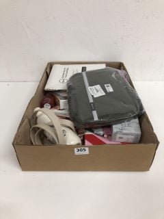 BOX OF ASSORTED ITEMS INC BELT, AIRPORT LIQUID BAGS