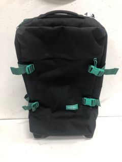 EASTPAK SUITCASE