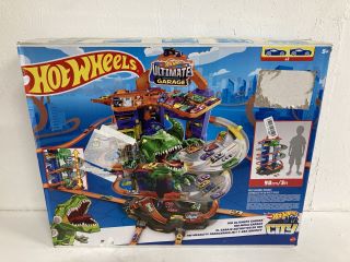 HOT WHEELS ULTIMATE GARAGE