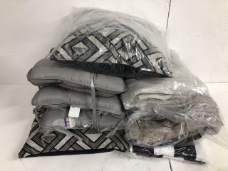 ASSORTED PILLOWS AND SEAT CUSHIONS