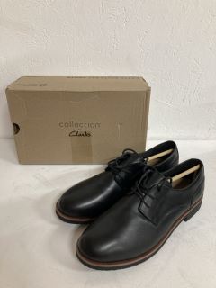 CLARKS MEN'S DRESS SHOES SIZE:6