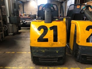 2019 JUNGHEINRICH ECE 225 XL LOW LEVEL ORDER PICKER SERIAL NUMBER: 90454742 RUNNING HOURS: 10632