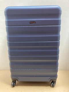 JOHN LEWIS & PARTNERS LARGE HARD SHELL WHEELED COMBINATION LOCK SUITCASES IN NAVY: LOCATION - AR1