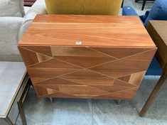 GEOMETRIC PATTERNED 3 DRAWER DRESSER IN WOOD