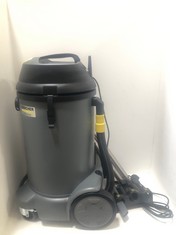 KARCHER NT 48/1 240V VACUUM CLEANER 546770150 - RRP £309.99