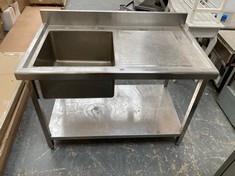 STAINLESS STEEL COMMERCIAL SINK WITH DRAINING BOARD (KERBSIDE PALLET DELIVERY)