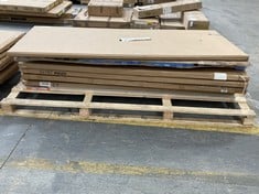 PALLET OF ASSORTED DOORS TO INCLUDE AMSTERDAM PRIMED FIRE DOOR APPROX 1981MM (00028071, 00028335, 00022142, 00025391, 00028070, 00028067, 00035768, 00028070) (KERBSIDE PALLET DELIVERY)