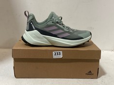 ADIDAS TERREX TRAILMAKER 2 GORE-TEX HIKING TRAINERS SILVER GREEN/PRELOVED FIG/CRYSTAL JADE SIZE 6 RRP- £100