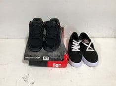 2 X ASSORTED DC TRAINERS TO INCLUDE MENS STAG BLACK/GREY/RED SIZE 8