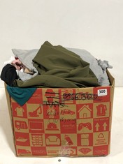 BOX OF ASSORTED ADULT CLOTHING TO INCLUDE SHEIN CARGO LIGHTWEIGHT TROUSERS KHAKI GREEN SIZE LG