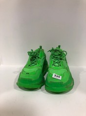 BALENCIAGA TRIPLE S TRAINERS IN GREEN SIZE EU 44 - RRP £890