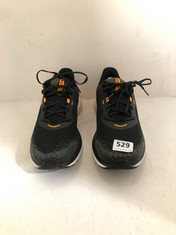 UNDER ARMOUR HOVR TRAINERS BLACK/KHAKI GREEN/ORANGE SIZE 8.5