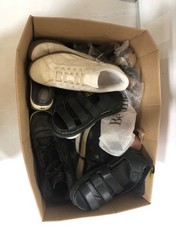 BOX OF ASSORTED ADULT FOOTWEAR TO INCLUDE REEBOK TRAINERS STONE/CREAM SUEDE SIZE 10