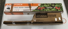 HYUNDAI 680W 610MM CORDED ELECTRIC HEDGE TRIMMER HYHT680E TO INCLUDE YARDFORCE 20V CORDLESS POLE HEDGE TRIMMER LH C41A - RRP £119