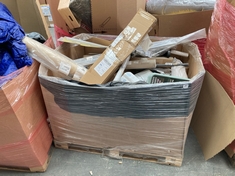 PALLET OF ASSORTED ITEMS TO INCLUDE PLASTIC DISH DRYING RACK (KERBSIDE PALLET DELIVERY)