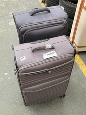 2 X IT LUGGAGE LARGE AND MEDIUM SUITCASES - DARK AND LIGHT GREY