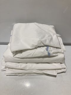 A QTY OF ASSORTED WHITE COMPANY BEDDING - WHITE