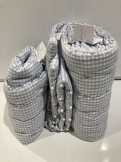 QTY OF THE WHITE COMPANY ITEMS TO INCLUDE GINGHAM QUILT - WHITE/PALE BLUE - COT BED - TOTAL RRP £270