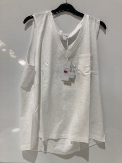 A QTY OF THE WHITE COMPANY CLOTHES TO INCLUDE ORGANIC COTTON V NECK VEST 18 WHITE TOTAL RRP £194