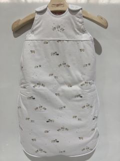 A QTY OF THE WHITE COMPANY CLOTHES TO INCLUDE PLANE PRINT SHORTIE PYJAMA 3-4YR MULTI TOTAL RRP £98