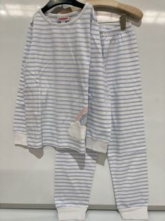 A QTY OF THE WHITE COMPANY ITEMS TO INCLUDE RAINBOW CLOUD SIDE WRAP PYJAMA 7-8YR WHITE/BLUE TOTAL RRP £144