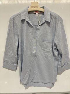 A QTY OF THE WHITE COMPANY ITEMS TO INCLUDE BUTTON THROUGH FRILL DRESS 18 NAVY TOTAL RRP £287