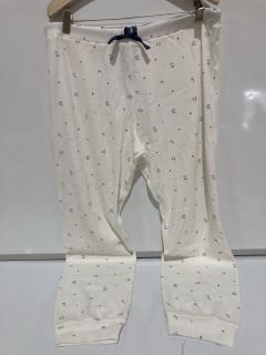 A QTY OF THE WHITE COMPANY CLOTHES TO INCLUDE WAFFLE DITSY PRINT PULL ON XL WHITE/BLUE TOTAL RRP £193