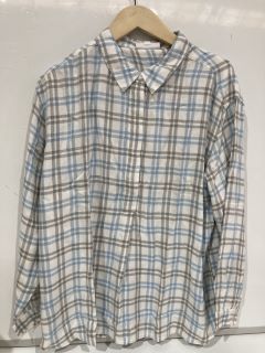 A QTY OF THE WHITE COMPANY CLOTHES TO INCLUDE CHECKED POP OVER SHIRT 18 BLUE/GREY TOTAL RRP £337