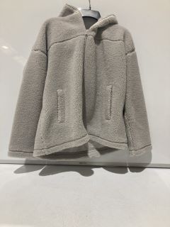 A QTY OF THE WHITE COMPANY ITEMS TO INCLUDE BORG FUNNEL NECK JACKET XL SILVER GREY TOTAL RRP £325