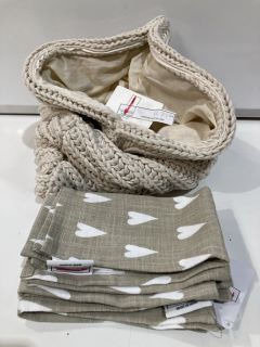 A QTY OF THE WHITE COMPANY ITEMS TO INCLUDE HEART PRINT NAPKIN S4 NATURAL/WHITE TOTAL RRP £155