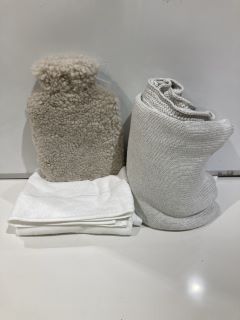 A QTY OF THE WHITE COMPANY ITEMS TO INCLUDE SELBY THROW COOL GREY TOTAL RRP £229