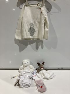 A QTY OF THE WHITE COMPANY ITEMS TO INCLUDE PENGUIN MOTIF JUMPER 9-12MTH WHITE TOTAL RRP £239