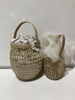 A QTY OF THE WHITE COMPANY ITEMS TO INCLUDE WEAVED STRAW CANDLE BASKET MEDIUM NATURAL TOTAL RRP £105