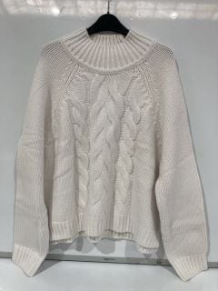 A QTY OF THE WHITE COMPANY ITEMS TO INCLUDE CASHMERE FAIRISLE JUMPER XL BUTTERMILK TOTAL RRP £313