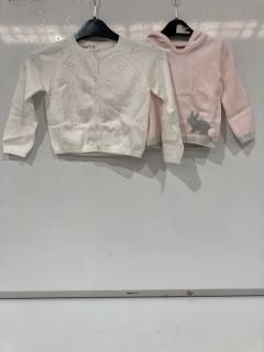 A QTY OF THE WHITE COMPANY ITEMS TO INCLUDE RECYCLED RUFFLED SURF SUIT - 9-12 MONTHS - TOTAL RRP £180