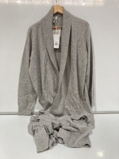 A QTY OF THE WHITE COMPANY ITEMS TO INCLUDE SUEDE PHONE POUCH ONE SIZE SHADOW TOTAL RRP £321