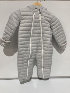 A QTY OF THE WHITE COMPANY ITEMS TO INCLUDE GREY RECYCLED QUILTED PRAM SUIT 1 1/2-2YR GREY TOTAL RRP £52