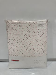 A QTY OF THE WHITE COMPANY ITEMS TO INCLUDE SCATTERED HEART FITTED SHEET SET WHITE/PINK TOTAL RRP £80