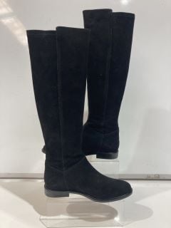 1 X THE WHITE COMPANY SUEDE HIGH LEG STRETCH BOOTS 37 BLACK TOTAL RRP £169