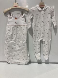 A QTY OF THE WHITE COMPANY ITEMS TO INCLUDE JINGLES REINDEER PRINT SLEEPSUIT 9-12MTH WHITE TOTAL RRP £136