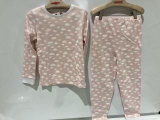 A QTY OF THE WHITE COMPANY ITEMS TO INCLUDE CLOUD PRINT PYJAMA - WHITE/PINK - 7-8 YEARS - TOTAL RRP £218