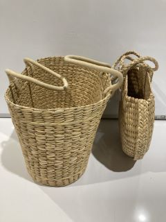 QTY OF THE WHITE COMPANY ITEMS TO INCLUDE THATCHED STRAW PICNIC BAGS