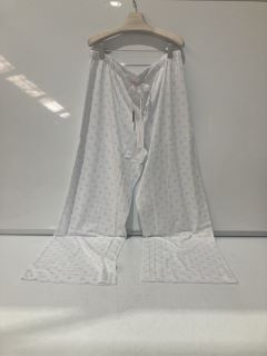 A QTY OF THE WHITE COMPANY ITEMS TO INCLUDE COTTON VINTAGE FLORAL EMBROIDERED NIGHTIE XL WHITE TOTAL RRP £308