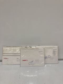 A QTY OF THE WHITE COMPANY ITEMS TO INCLUDE ULTRA SOFT QUILTED PILLOW PROTECTOR SET WHITE SUPERKING TOTAL RRP £206