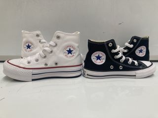 QTY OF ASSORTED CONVERSE TO INCLUDE CHUCK TAYLOR ALL STAR CLASSICS BLACK SIZE YOUTH 11.5