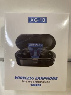 BOX OF ASSORTED ITEMS TO INCLUDE XG-13 WIRELESS EARPHONES TWS 5.0