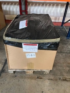 PALLET OF ITEMS TO INCLUDE DT SPARE PARTS BEARING KIT, UNIVERSAL COMPONENTS CAR TILT PUMP RENAULT, UNIVERSAL COMPONENTS STABILIZER