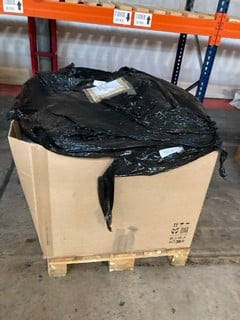 PALLET OF ITEMS TO INCLUDE SPRING BUSH, SAF HOLLAND REPAIR KIT