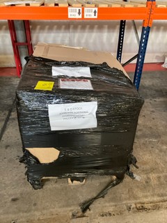 PALLET OF ITEMS TO INCLUDE MANN AIR FILTER, MINI MASTER LED EMERGENCY LIGHTS & SPRING PLATE